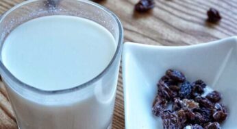 5 నుంచి 7 కిస్మిస్‌ల‌ను ఒక గ్లాస్ పాల‌లో వేసి మ‌రిగించి రాత్రి పూట తాగండి.. ఆశ్చ‌ర్య‌పోయే ప్ర‌యోజ‌నాలు క‌లుగుతాయి..!