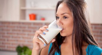 Milk : రోజూ పాల‌ను తాగితే బ‌రువు పెరుగుతారా ? పాలు బ‌రువును త‌గ్గిస్తాయా ? పెంచుతాయా ?