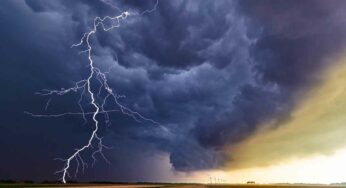 Thunder : పిడుగు ప‌డే ముందే మ‌నం కొన్ని సంకేతాల ద్వారా తెలుసుకోవ‌చ్చు.. ఎలాగంటే..?