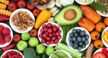 Foods : ఉద‌యాన్నే ప‌ర‌గ‌డుపునే వీటిని తింటున్నారా.. అయితే ఇక‌పై అలా చేయ‌కండి.. ఎందుకో తెలుసా..?