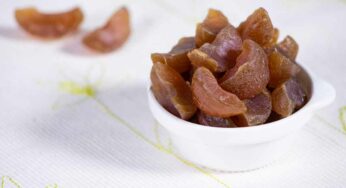 Dry Amla : రోజుకు రెండు పూట‌లా భోజ‌నం అనంత‌రం దీన్ని నోట్లో వేసుకుని చప్ప‌రించండి.. ఎన్నో లాభాలు క‌లుగుతాయి..