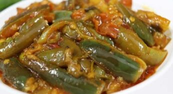 Brinjal Tomato Gravy Curry : రైస్, రోటీ, పూరీ.. దేంట్లోకైనా సరే అదిరిపోయే వంకాయ ట‌మాటా గ్రేవీ కర్రీ.. త‌యారీ ఇలా..!