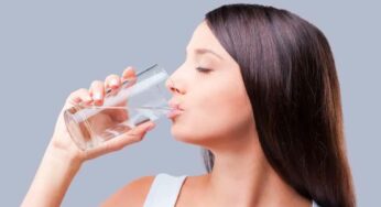Drinking Water : కేవ‌లం నీటిని తాగుతూనే బ‌రువు త‌గ్గ‌వ‌చ్చు.. ఎలాగో తెలుసా..?