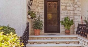 House Main Door : ఇంటి ప్ర‌ధాన ద్వారం వ‌ద్ద ఇలా చేస్తే చాలు.. మీ అదృష్టానికి తిరుగుండ‌దు.. డ‌బ్బే డ‌బ్బు..!