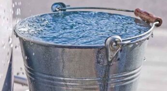 Water In Bucket : బ‌కెట్‌లో నీళ్ల‌ను నింపి వంట గ‌దిలో ఇలా పెడితే..?