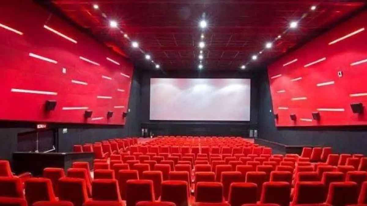 why release movies on friday 