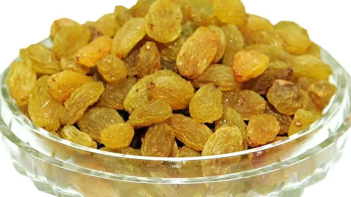 take soaked raisins in this way 