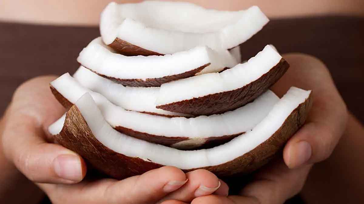 many health benefits of eating raw coconut 