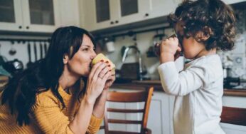 Tea And Coffee : మీ పిల్ల‌ల‌కు టీ, కాఫీ ఇస్తున్నారా.. వారు అవి తాగేందుకు అస‌లు ఎంత వ‌య‌స్సు ఉండాలి..?