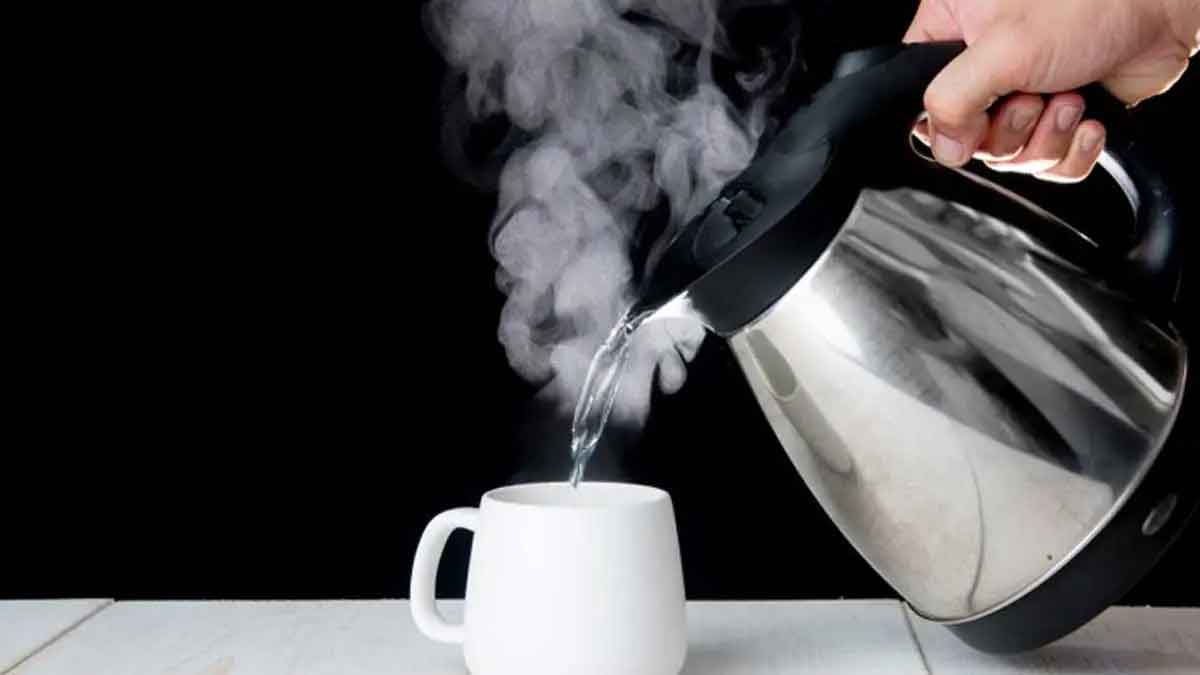 warm water drinking in the morning health benefits 