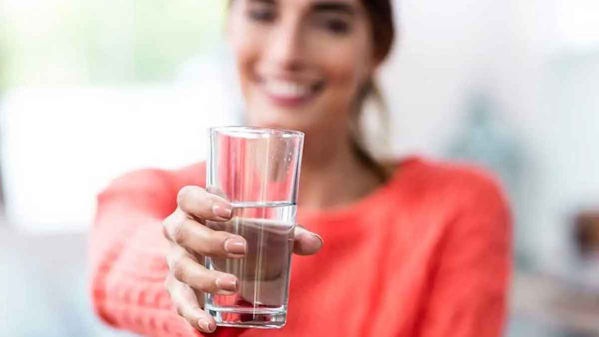 drink water on empty stomach for many benefits 