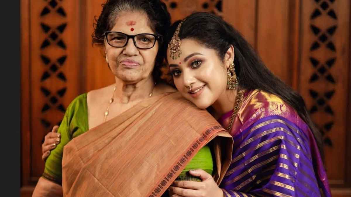 do you know anything about meena mother 