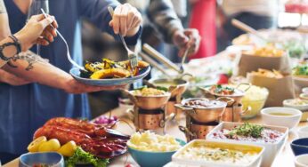 మీరు భోజనం ఎలా చేస్తారు? నేల మీద కూర్చోనా? కుర్చిమీద కూర్చోనా? నిలబడా?