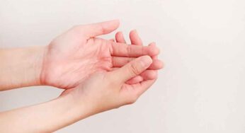 చేతుల మీద ఉన్న ముడ‌త‌లు పోవాలంటే.. ఇలా చేయాలి..!