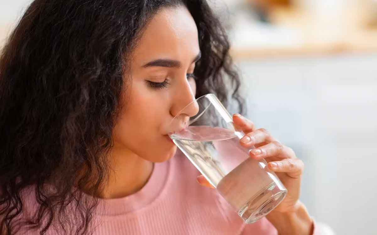 what is the right time to drink water 