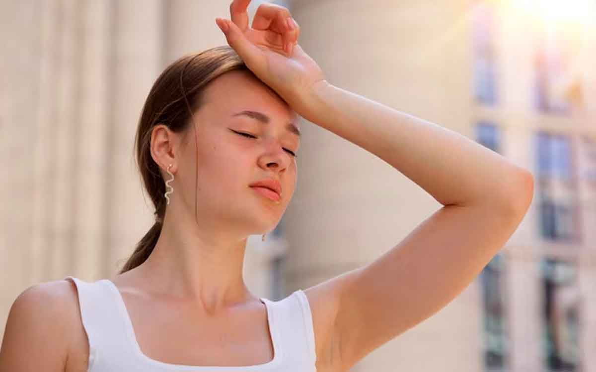 follow these remedies if you have heat in your body 