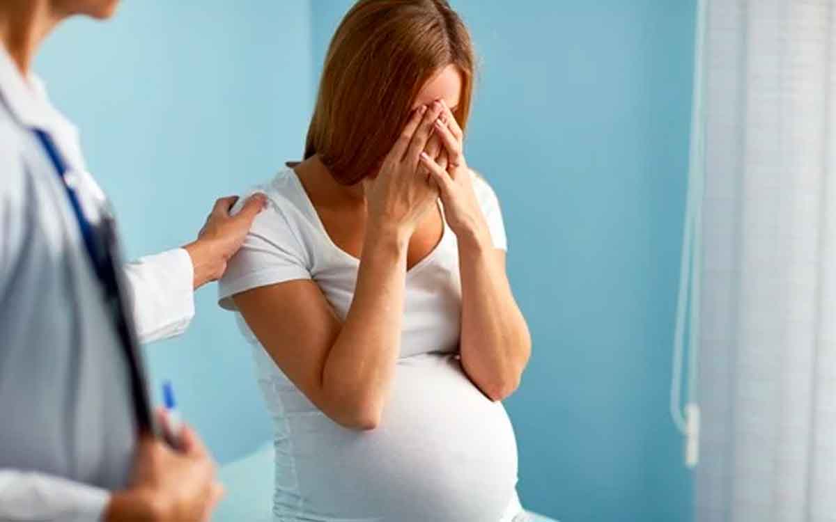 do you know how this woman got pregnancy 