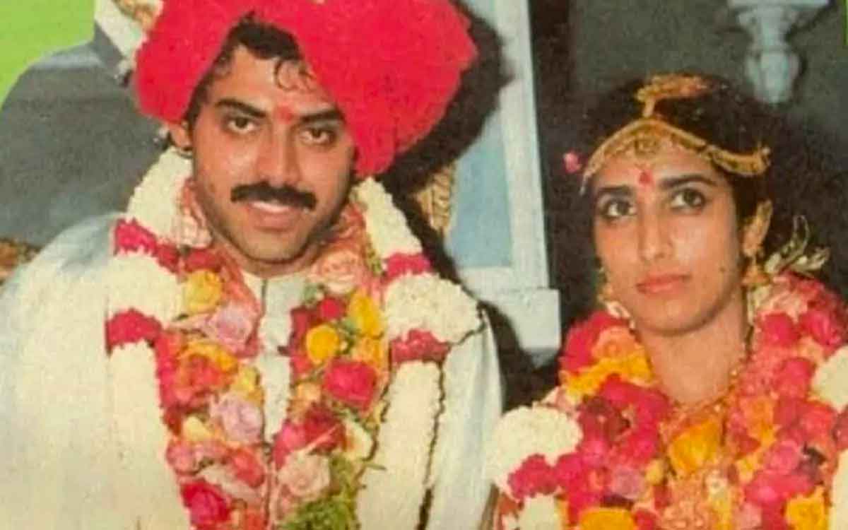 the story behind venkatesh marriage with neeraja 