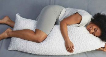 దిండును కౌగిలించుకుని ప‌డుకుంటే ఏం జ‌రుగుతుందో తెలుసా..?