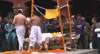 హిందూ మ‌తంలో కుమారులు మాత్ర‌మే త‌ల్లిదండ్రుల‌కు ఎందుకు అంత్య‌క్రియ‌లు చేస్తారు..?