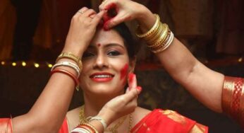 ఏ వేలితో బొట్టు పెట్టుకుంటే ఎలాంటి ఫ‌లితాలు క‌లుగుతాయంటే..?