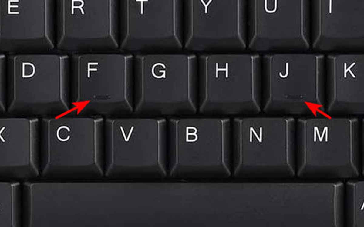 why computer keyboard have lines under f and j letters 
